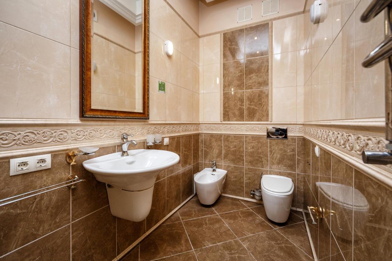 Hostel Suputnyk Lwów Zewnętrze zdjęcie