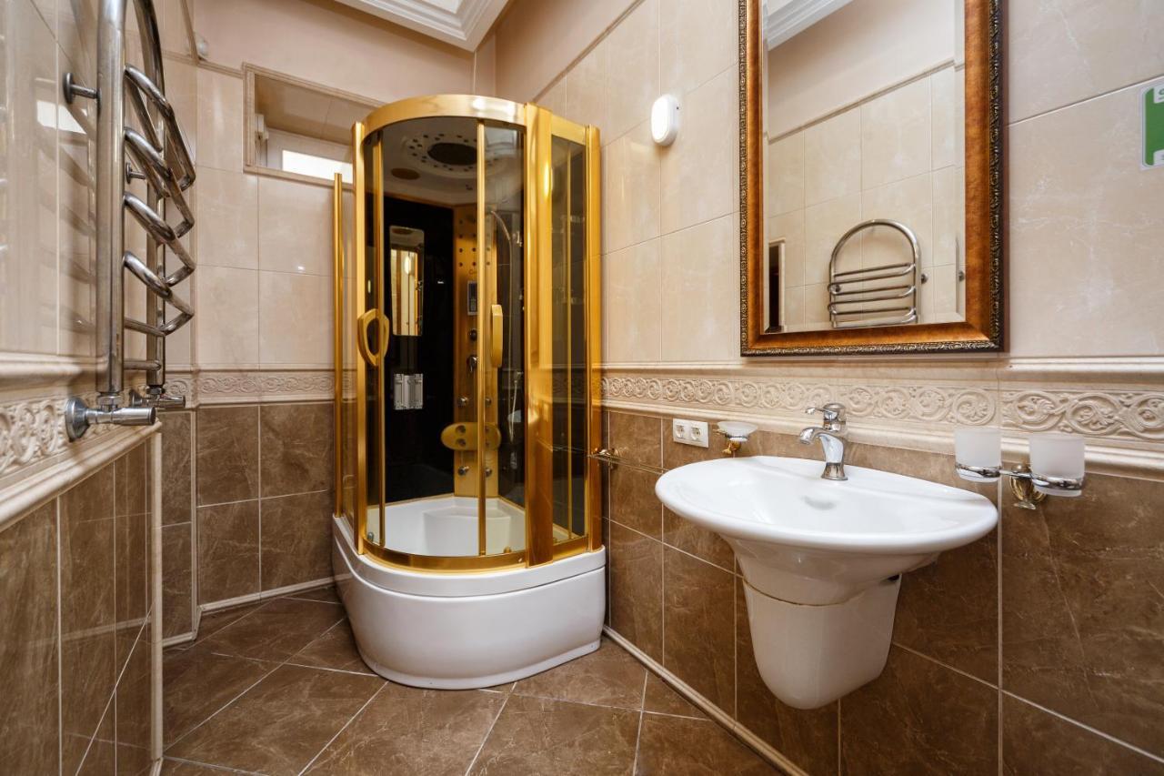 Hostel Suputnyk Lwów Zewnętrze zdjęcie
